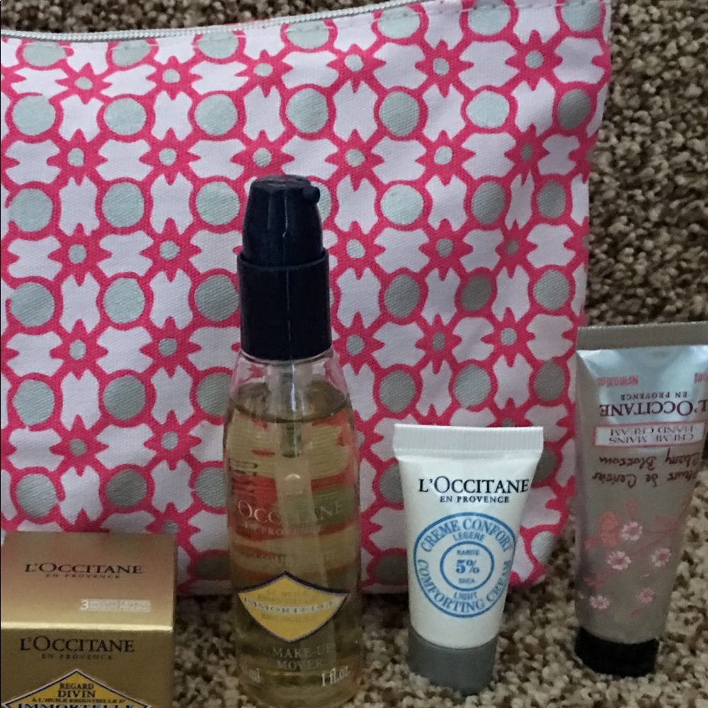 🐝L’Occitane Cosmetic Case with Mini Samples